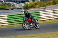 Vintage-motorcycle-club;eventdigitalimages;mallory-park;mallory-park-trackday-photographs;no-limits-trackdays;peter-wileman-photography;trackday-digital-images;trackday-photos;vmcc-festival-1000-bikes-photographs